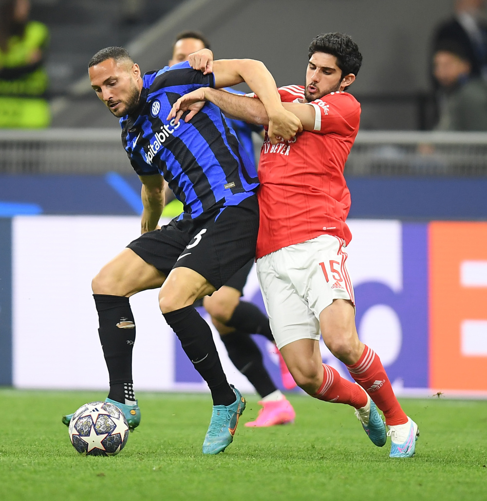 世界级边锋的成名之战（顶尖边锋的封神之战）