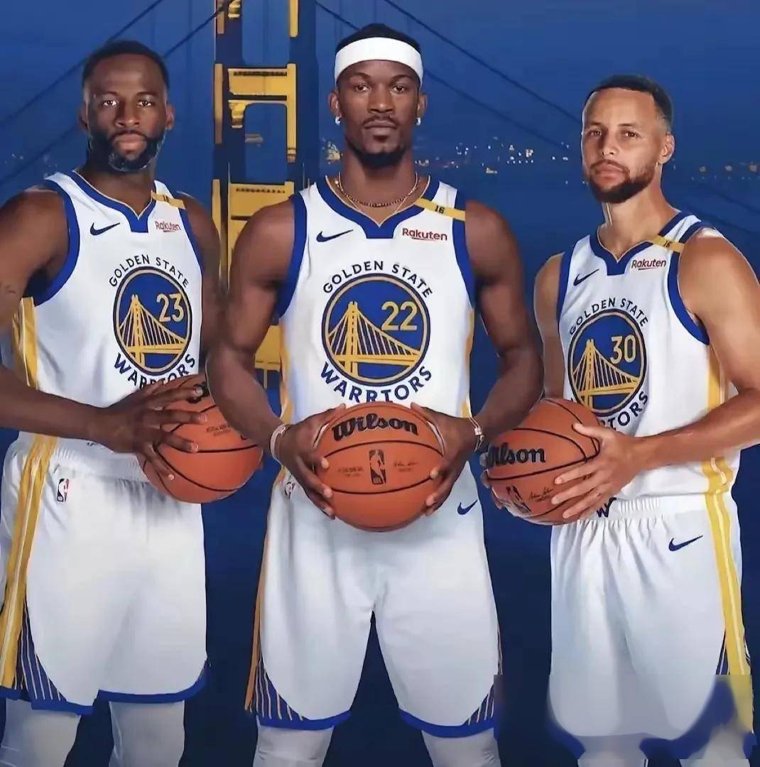 上海闲话聊体育｜橄榄球，上海是你的大舞台（沪上闲话体育｜橄榄球：上海就是你的大舞台）