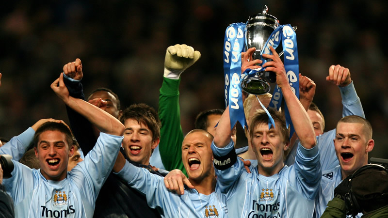 SGA：去年自己和妻子捐赠了NBA杯奖金，今年会继续捐赠（SGA称去年携妻捐出NBA杯奖金，今年仍将继续捐赠）