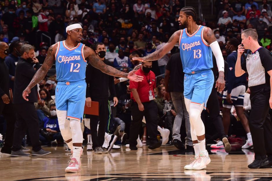 持续稳定！阿森纳大将萨利巴在北伦敦德比中表现出色（稳定如一！阿森纳中卫萨利巴北伦敦德比表现抢眼）