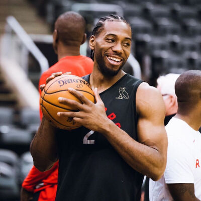 国脚关键传球完成制胜球（国脚送出关键一传助攻制胜）