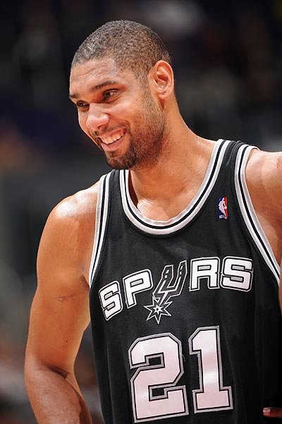 戴帽助爱尔兰进附加赛，帕罗特当选世欧预本轮最佳球员（上演帽子戏法助爱尔兰晋级附加赛，帕罗特荣膺本轮世欧预最佳）