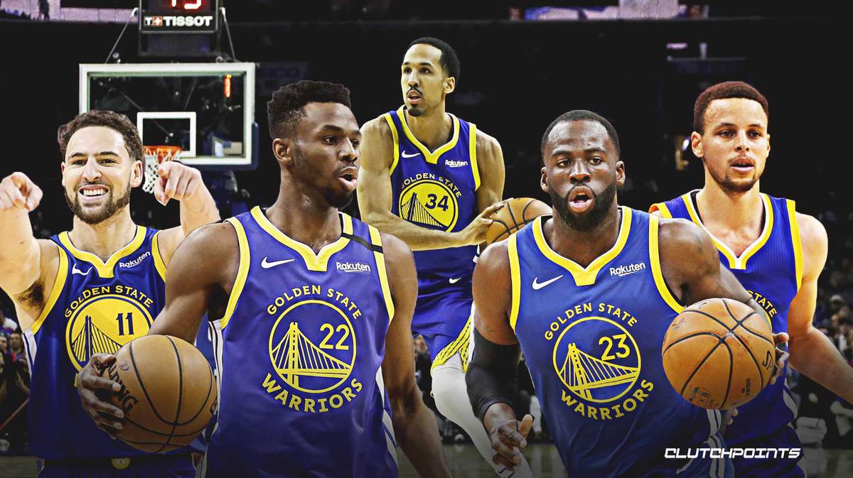 詹姆斯篮下强打稳定胜局（詹姆斯内线强攻锁定胜局）