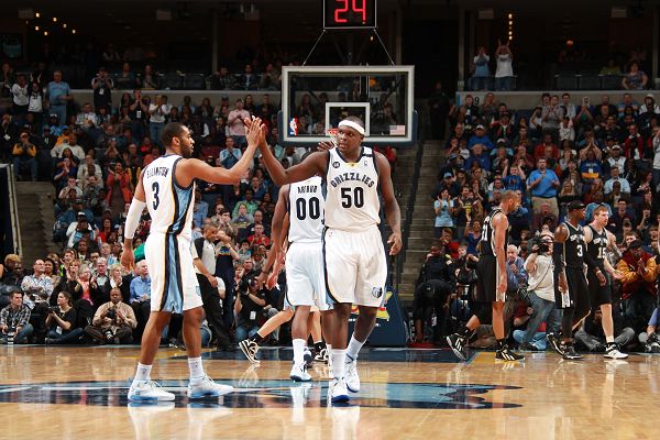 老鹰vs掘金伤病报告：杰伦·约翰逊＆波神出战成疑（老鹰战掘金伤情更新：杰伦·约翰逊、波神出战存疑）