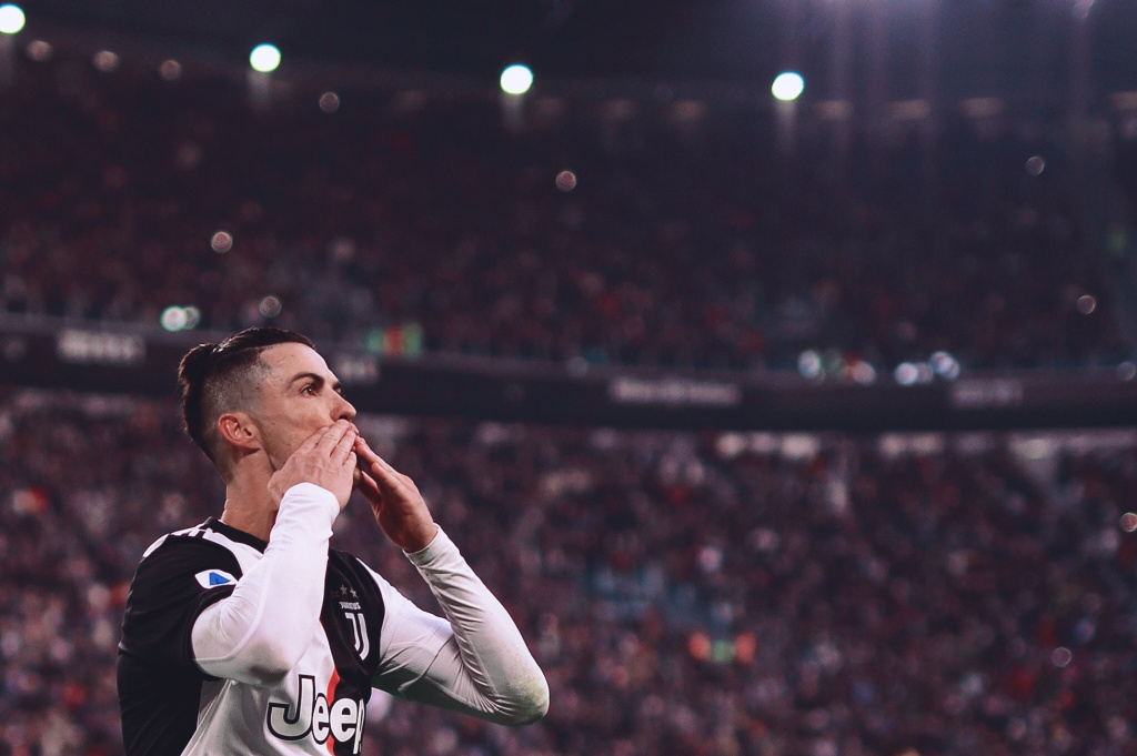 国际米兰圆领卫衣，太漂亮啦想要（国际米兰圆领卫衣，美到想入手）